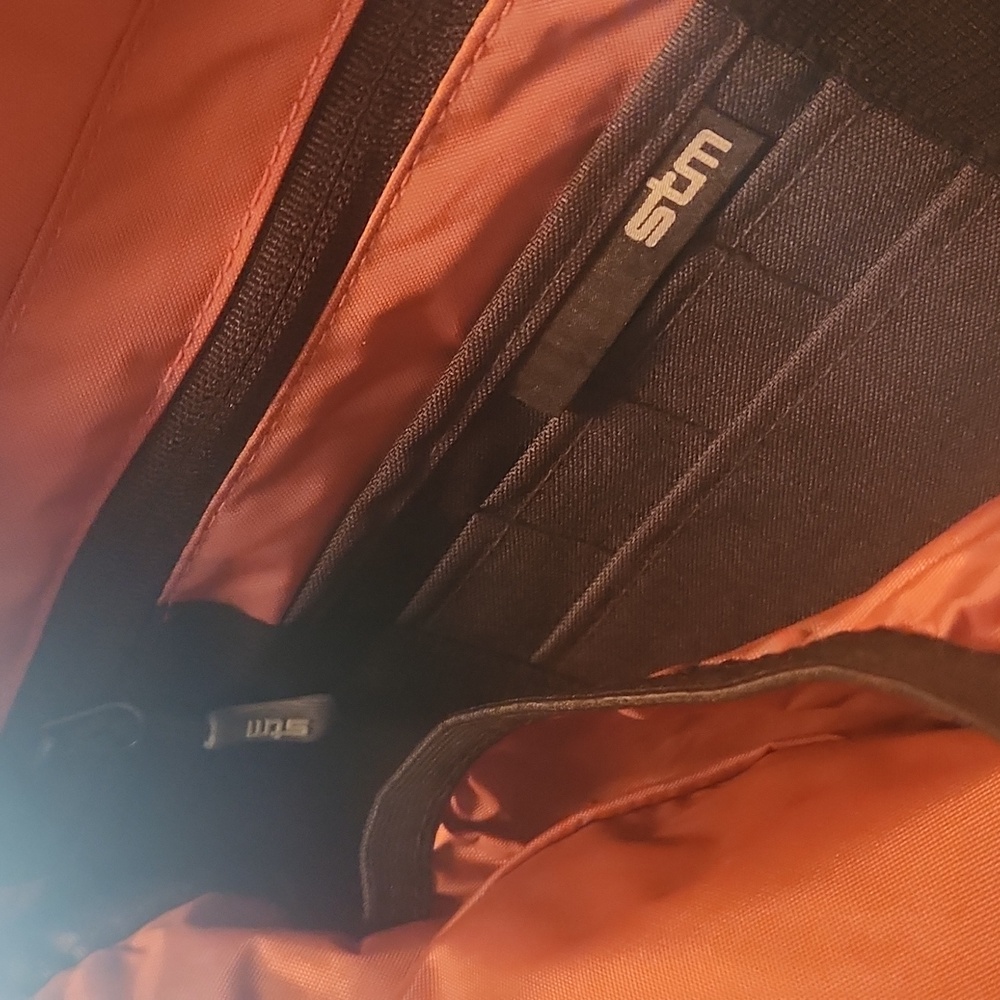 STM Backpack - Picture 2 of 6